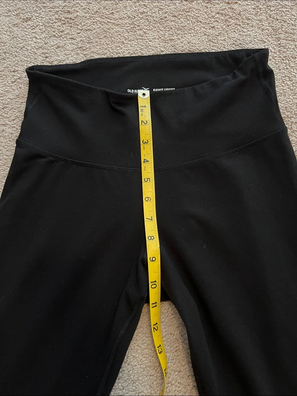 Old Navy Active Elevate Go Dry Hi- Rise (10”) Black Leggings- size Medium, EUC - Picture 4 of 7